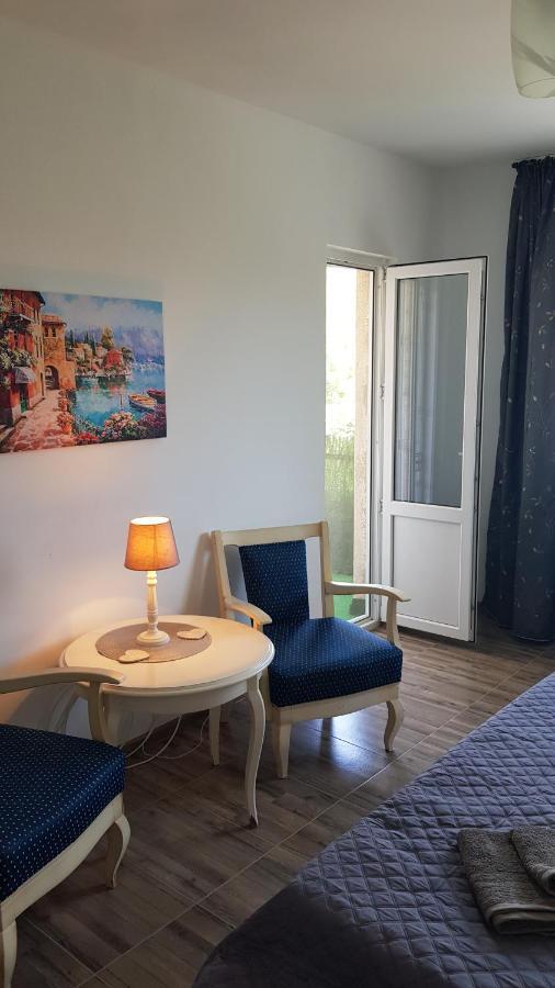 Apartament Mandree Костинешти Экстерьер фото