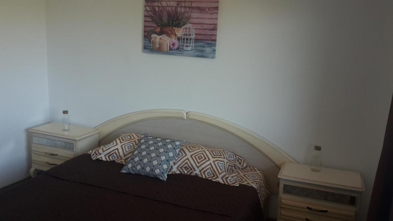Apartament Mandree Костинешти Экстерьер фото